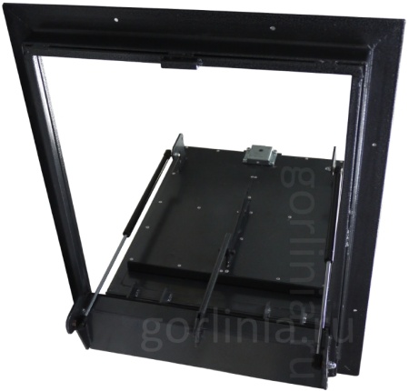 Вид снизу на петлевой кожух и дверцу утепленного люка в подвал Stels Вид снизу на петлевой кожух и дверцу утепленного люка в подвал Stels