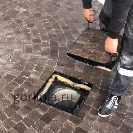 Люк под брусчатку Проспект-В 500*500 съемный Люк Проспект-В 500*500 под тротуарную плитку вынимаемый
