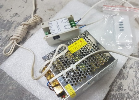 Низковольтный блок управления электропривода напольным люком в подвал Низковольтный блок управления электропривода напольным люком в подвал